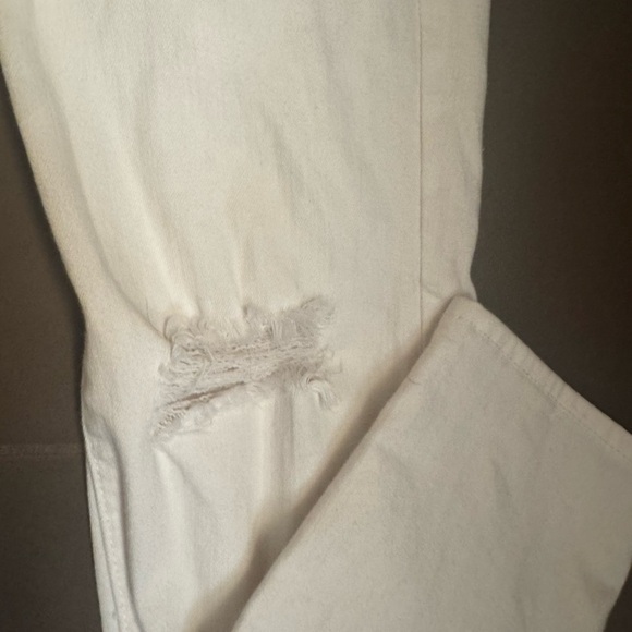 LEVI'S MID RISE CUFFED SLIM White Distressed Women’s Denim Jeans SZ 2 Waist 26 - Picture 16 of 17
